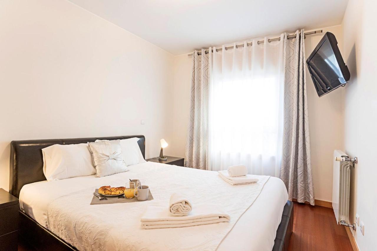 2Br Flat By Metro W/ Free Parking By Lovelystay فيلا نوفا دي غايا المظهر الخارجي الصورة