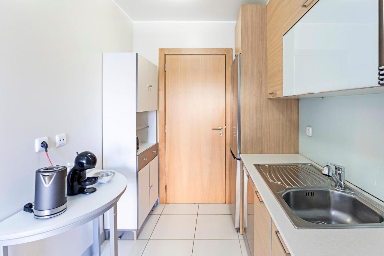 2Br Flat By Metro W/ Free Parking By Lovelystay فيلا نوفا دي غايا المظهر الخارجي الصورة