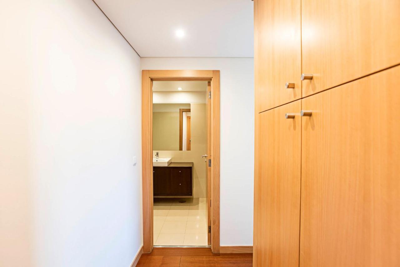 2Br Flat By Metro W/ Free Parking By Lovelystay فيلا نوفا دي غايا المظهر الخارجي الصورة